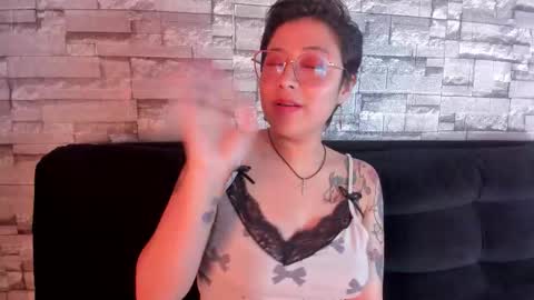 Julieta online show from 10-29-25, 08:10