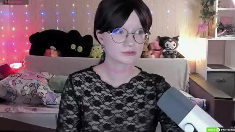 Snapshot of julifisher chatting on 05-14-26, 03:35 julifisher online show from 05-14-26, 03:35