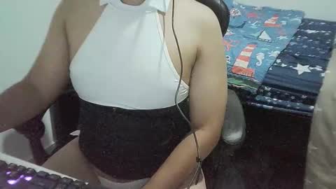 juligurlygirly online show from 09-29-25, 06:24