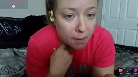 Juli Monroe online show from 09-17-25, 03:19