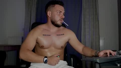 JULiUS   online show from 09-29-25, 06:13