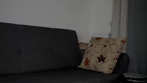 JULiUS   online show from 10-11-25, 07:56