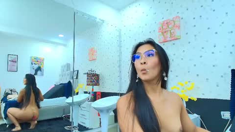 Julieta Reyes   online show from 02-19-25, 06:10
