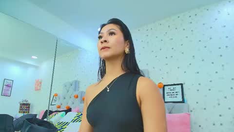 Julieta Reyes   online show from 10-11-25, 11:42