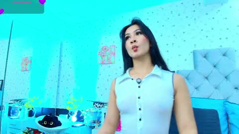 Julieta Reyes   online show from 04-02-26, 11:41