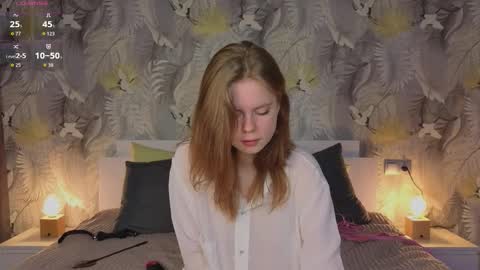 Snapshot of jullietebliss chatting on 10-13-25, 04:07 Julie online show from 10-13-25, 04:07