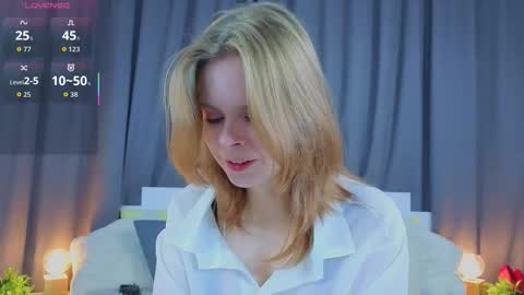 Snapshot of jullietebliss chatting on 11-01-25, 04:31 Julie online show from 11-01-25, 04:31