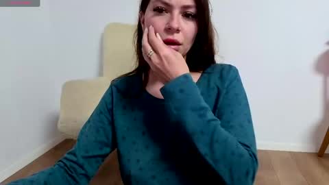 Jully online show from 04-30-26, 07:09
