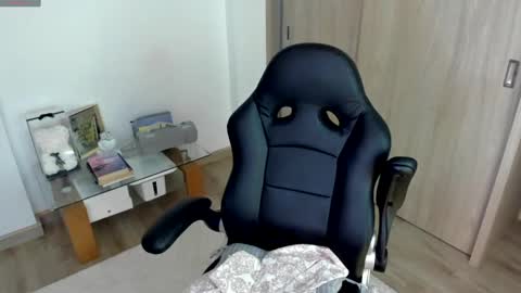 july_correa online show from 09-09-25, 11:26