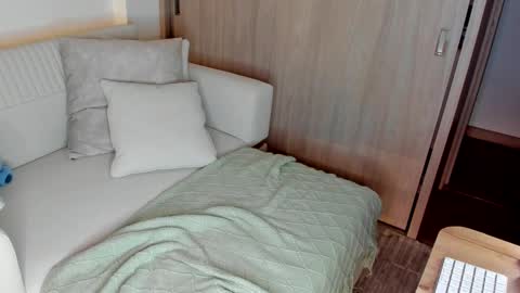 july_correa online show from 01-17-26, 11:19