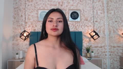 Snapshot of july_gh chatting on 12-23-24, 08:14 Julietha  online show from 12-23-24, 08:14