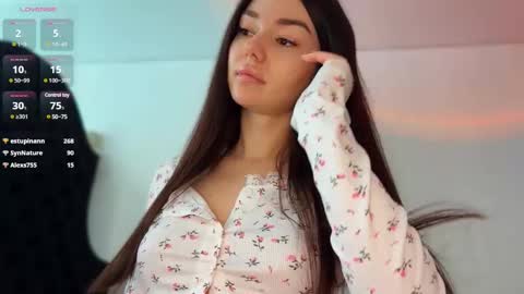 Hloya online show from 02-21-25, 01:33