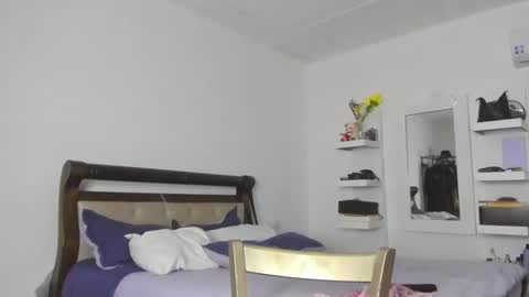 jessica online show from 12-21-25, 05:25