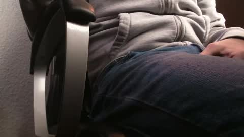 Gregor online show from 01-29-25, 01:28