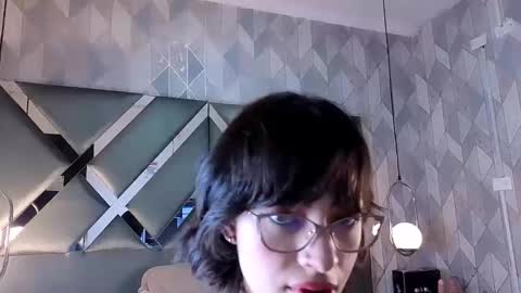 junecollins online show from 02-06-26, 09:18