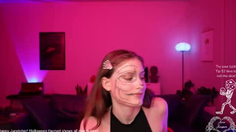 Snapshot of junejuniper chatting on 10-01-25, 11:22 June Juniper online show from 10-01-25, 11:22