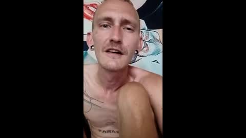 Snapshot of juneshroom94 chatting on 04-15-26, 06:37 juneshroom94 online show from 04-15-26, 06:37