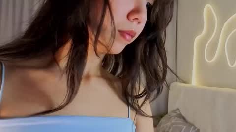 Bella online show from 09-20-25, 06:42