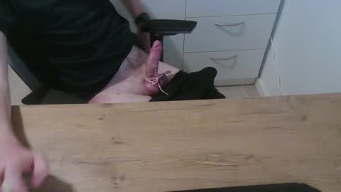 junk2711 online show from 02-03-25, 03:49