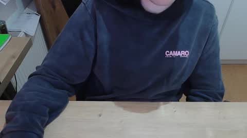 junk2711 online show from 11-08-25, 06:29