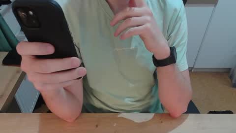 junk2711 online show from 04-10-26, 08:41