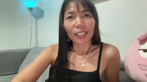 Snapshot of junovaughn chatting on 09-12-25, 02:17 junovaughn online show from 09-12-25, 02:17