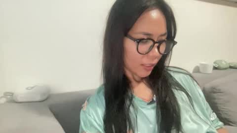 Snapshot of junovaughn chatting on 10-25-25, 01:51 junovaughn online show from 10-25-25, 01:51