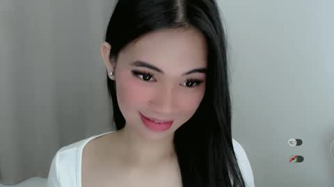 Snapshot of juny_lanyy chatting on 01-30-25, 06:32 Julia online show from 01-30-25, 06:32