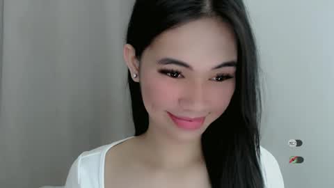 Snapshot of juny_lanyy chatting on 01-31-25, 11:03 Julia online show from 01-31-25, 11:03