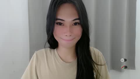 Snapshot of juny_lanyy chatting on 02-13-25, 11:47 Julia online show from 02-13-25, 11:47