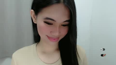 Snapshot of juny_lanyy chatting on 02-25-25, 10:58 Julia online show from 02-25-25, 10:58