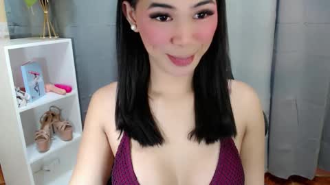 Julia online show from 04-12-26, 01:16