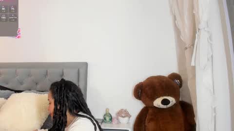  viviana  sasha  online show from 03-10-25, 05:39