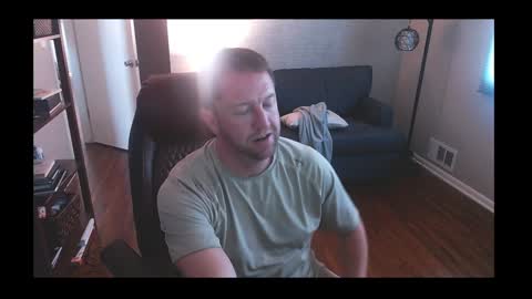 Snapshot of jusbeaz8722 chatting on 12-28-24, 07:22 JustnSide Unexxst online show from 12-28-24, 07:22