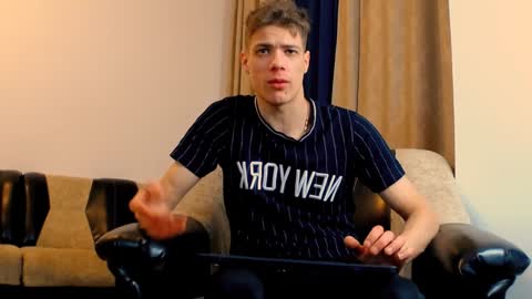 just_alexx12 online show from 02-06-25, 11:32