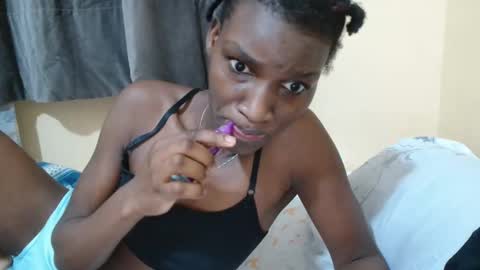 just ebonee online show from 10-29-25, 06:15