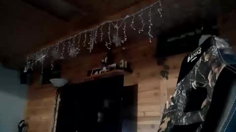 Snapshot of just_hangin_around chatting on 10-06-25, 03:53 just_hangin_around online show from 10-06-25, 03:53