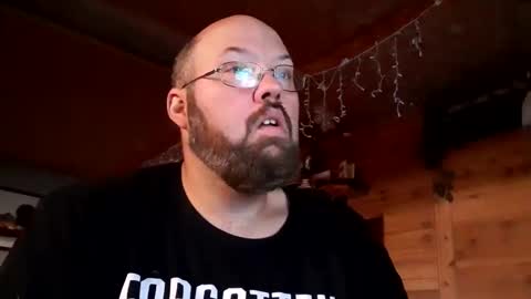 Snapshot of just_hangin_around chatting on 10-13-25, 01:22 just_hangin_around online show from 10-13-25, 01:22