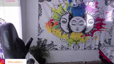 Snapshot of just_katiex chatting on 02-22-25, 09:37 Sofia online show from 02-22-25, 09:37