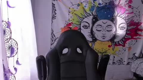 Snapshot of just_katiex chatting on 02-23-25, 08:00 Sofia online show from 02-23-25, 08:00