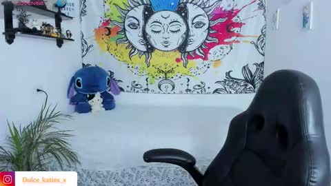 Sofia online show from 11-29-25, 03:59