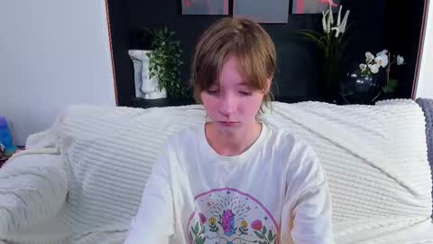 Snapshot of just_sayori chatting on 09-14-25, 03:00 just_sayori online show from 09-14-25, 03:00