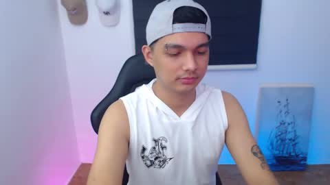 Snapshot of justagamerxxx chatting on 02-25-25, 01:20 Rhys online show from 02-25-25, 01:20