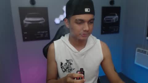 Snapshot of justagamerxxx chatting on 09-21-25, 09:05 Rhys online show from 09-21-25, 09:05