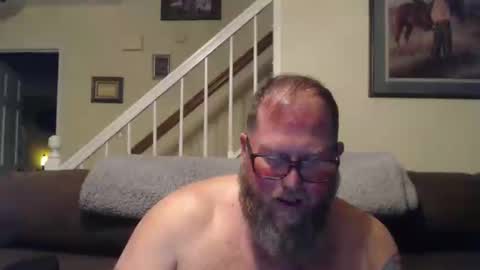 Snapshot of justaguyandnaked chatting on 02-13-25, 10:43 justaguyandnaked online show from 02-13-25, 10:43