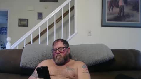 Snapshot of justaguyandnaked chatting on 12-15-25, 07:07 justaguyandnaked online show from 12-15-25, 07:07