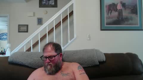 Snapshot of justaguyandnaked chatting on 03-10-26, 05:51 justaguyandnaked online show from 03-10-26, 05:51