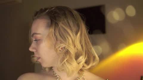 Snapshot of justbarbie chatting on 02-01-25, 05:16 Alexa online show from 02-01-25, 05:16