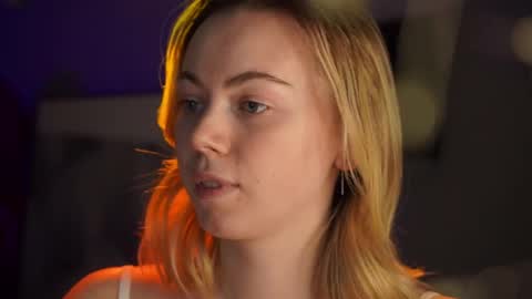 Snapshot of justbarbie chatting on 02-04-25, 12:08 Alexa online show from 02-04-25, 12:08