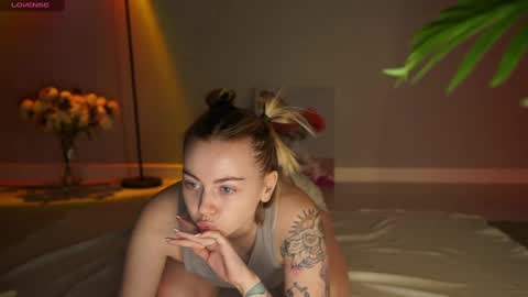 Snapshot of justbarbie chatting on 03-06-25, 03:45 Alexa online show from 03-06-25, 03:45